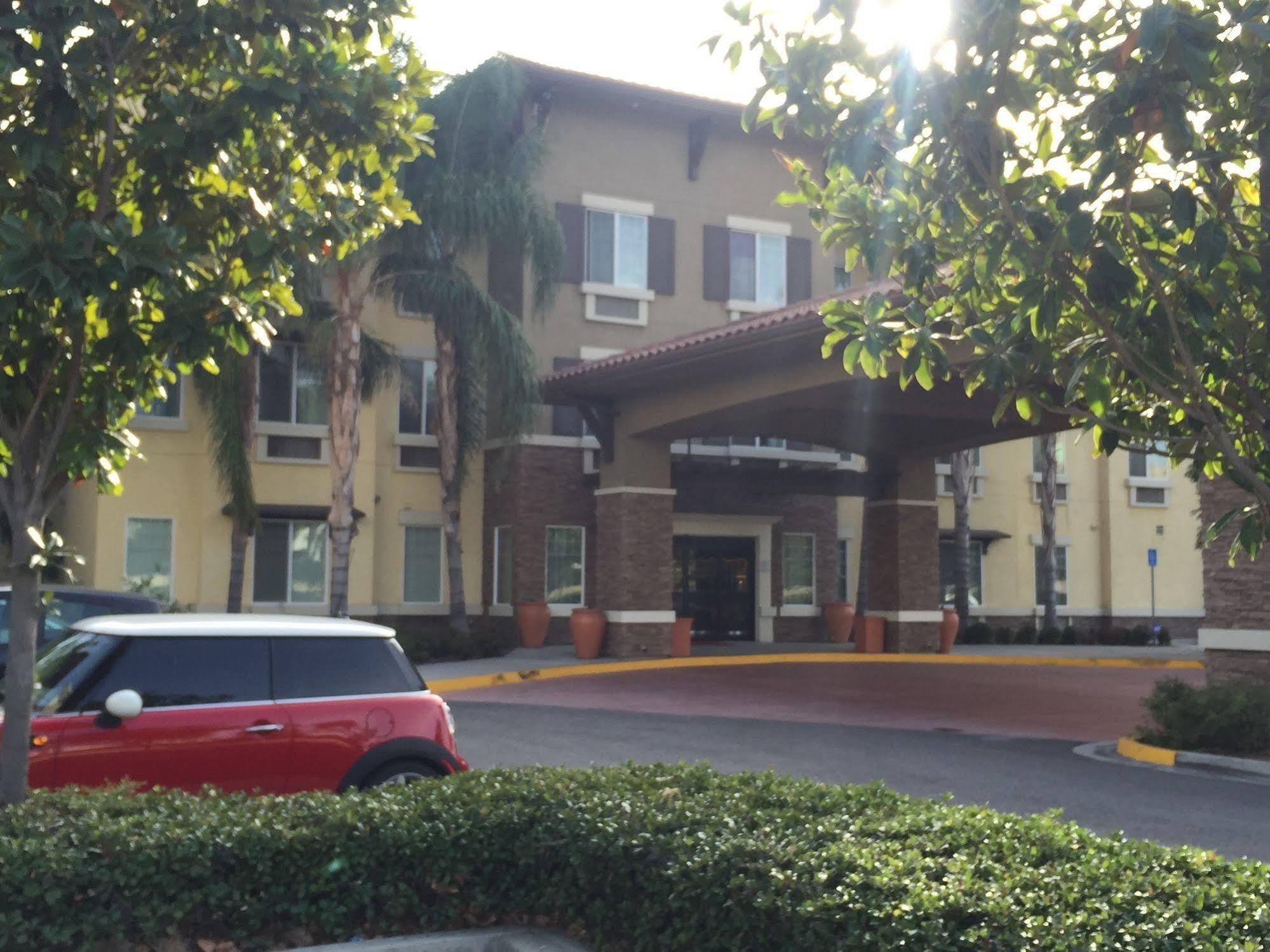 Comfort Inn & Suites Near Ontario Airport Ngoại thất bức ảnh